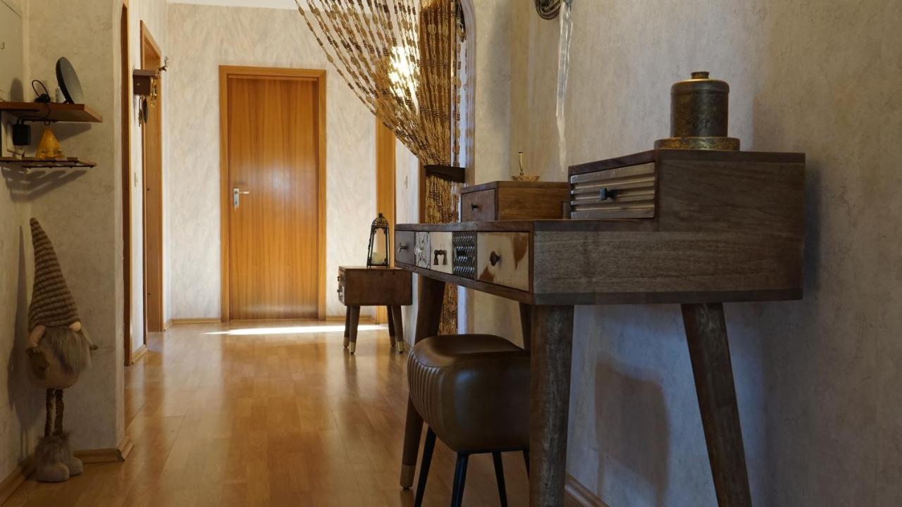 Grosszuegige Wohnung Mit Terrasse Und Gartenzugang - Das Komplette Erdgeschoss Bindlach Esterno foto