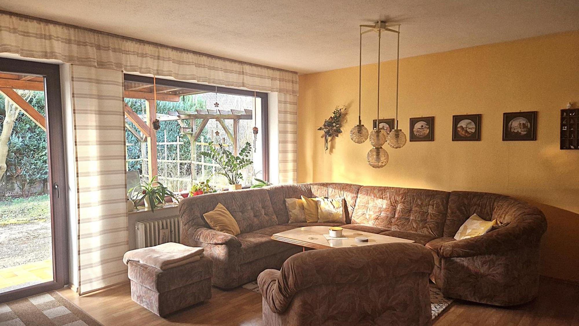 Grosszuegige Wohnung Mit Terrasse Und Gartenzugang - Das Komplette Erdgeschoss Bindlach Esterno foto