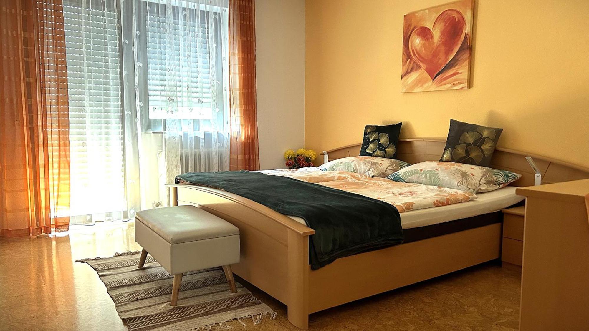 Grosszuegige Wohnung Mit Terrasse Und Gartenzugang - Das Komplette Erdgeschoss Bindlach Esterno foto